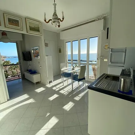 Monolocale Con Vista Mozzafiato 아파트 *